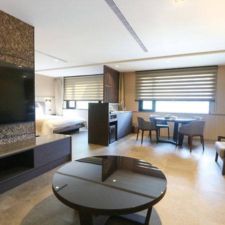 Great Roots Forestry Spa Resort Sanxia Exterior photo